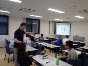 分成小組準備演講
