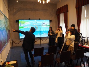 在阿納格裡夫確認海底地形