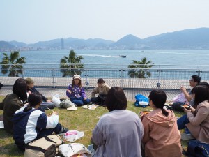 一邊眺望關門海峽一邊享受海鮮