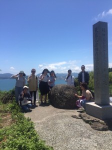 雲母玄武岩前