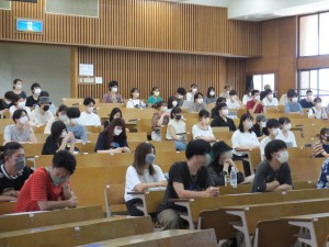 參加會議的各小組的代表