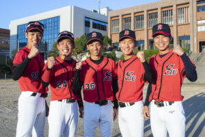 獲得個人獎的5名(照片左邊是橋本、竹內、小川、米田、宮原)
