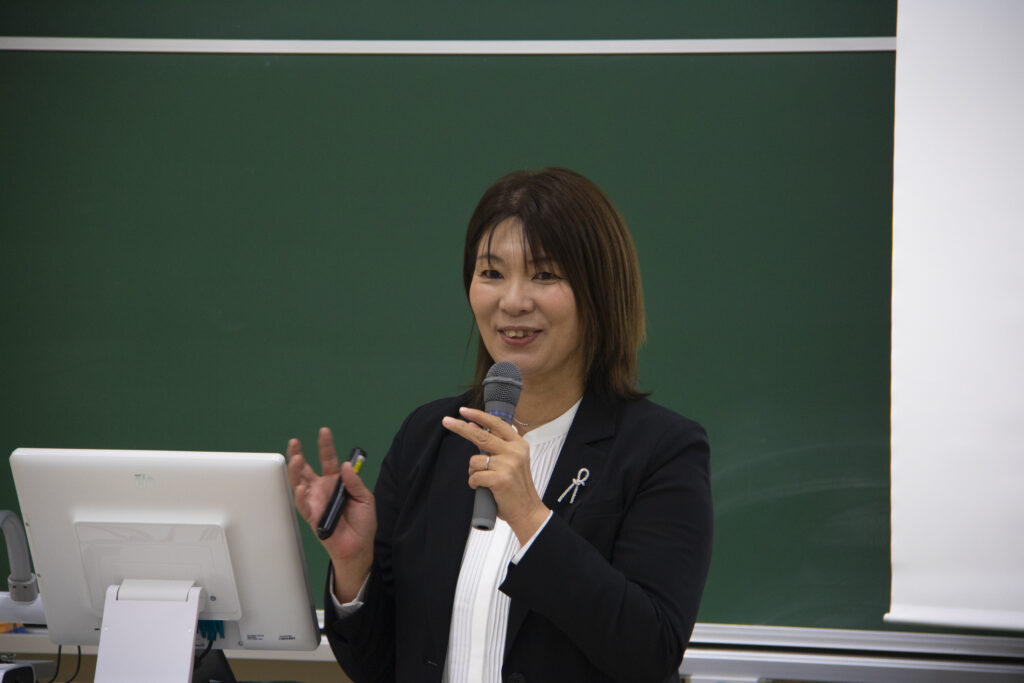 講師石村美由紀副教授